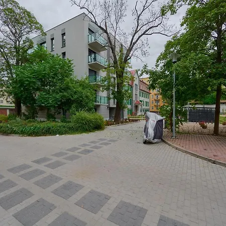Trendy With Balcony 2 Km To Market Square By Renters דירה ורוצלב
